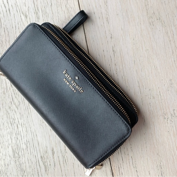 Kate Spade Wallet - Picture 2 of 4